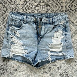 American Eagle Distressed Short
